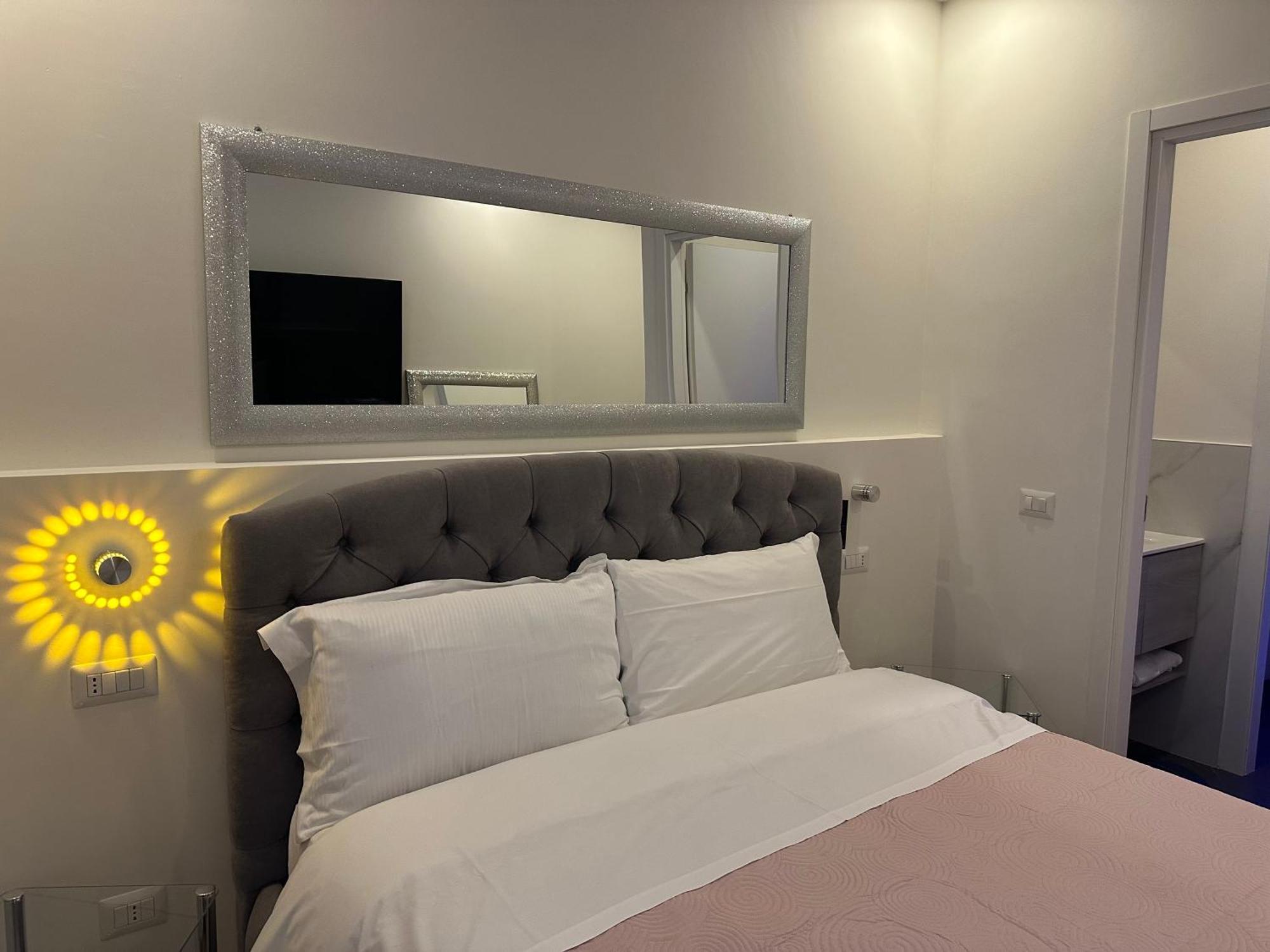Confortable Room - 5 Мілан Екстер'єр фото